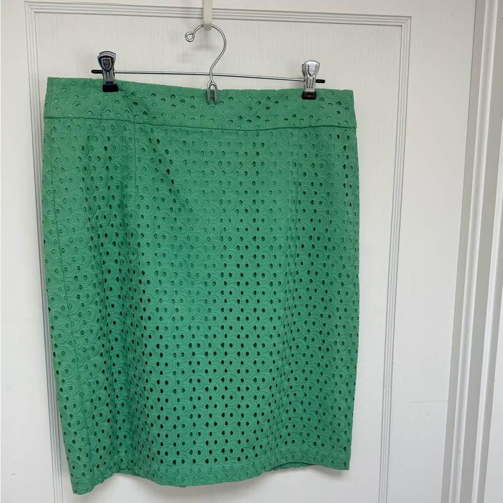Banana Republic Green Pencil Skirt Knee-Length Workwear